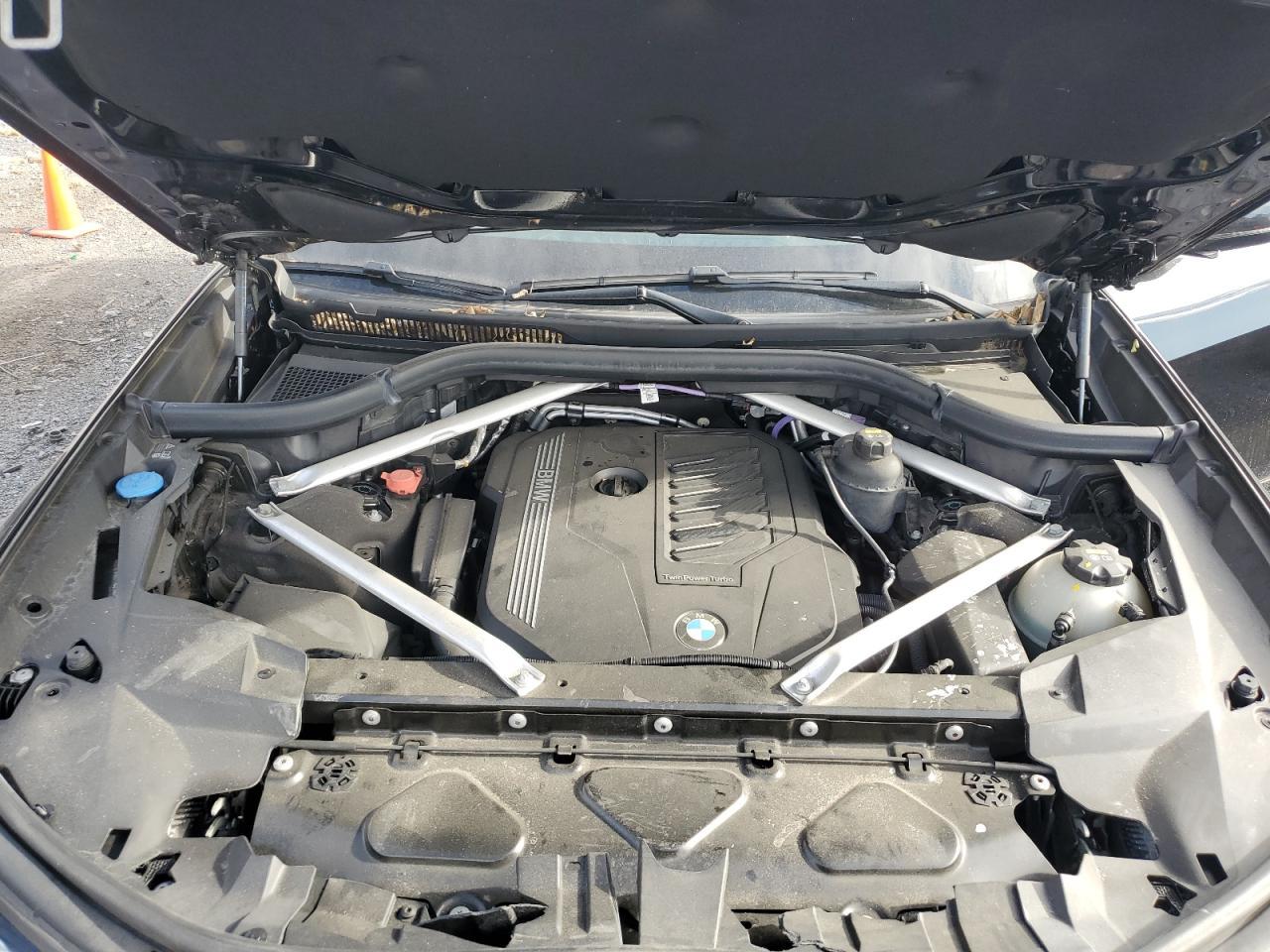 2021 BMW X7