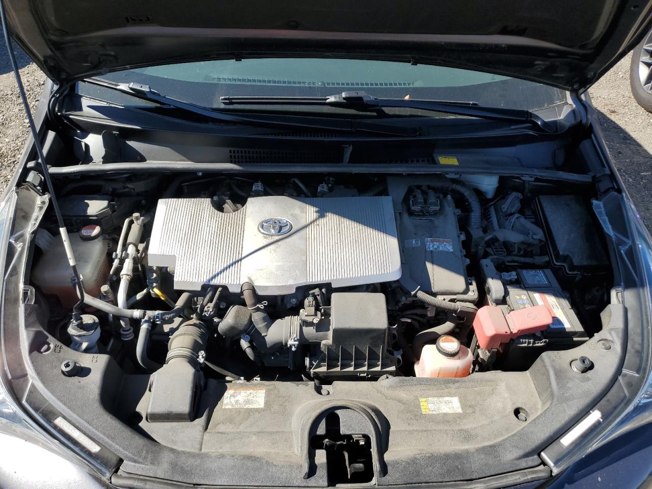 2016 TOYOTA PRIUS