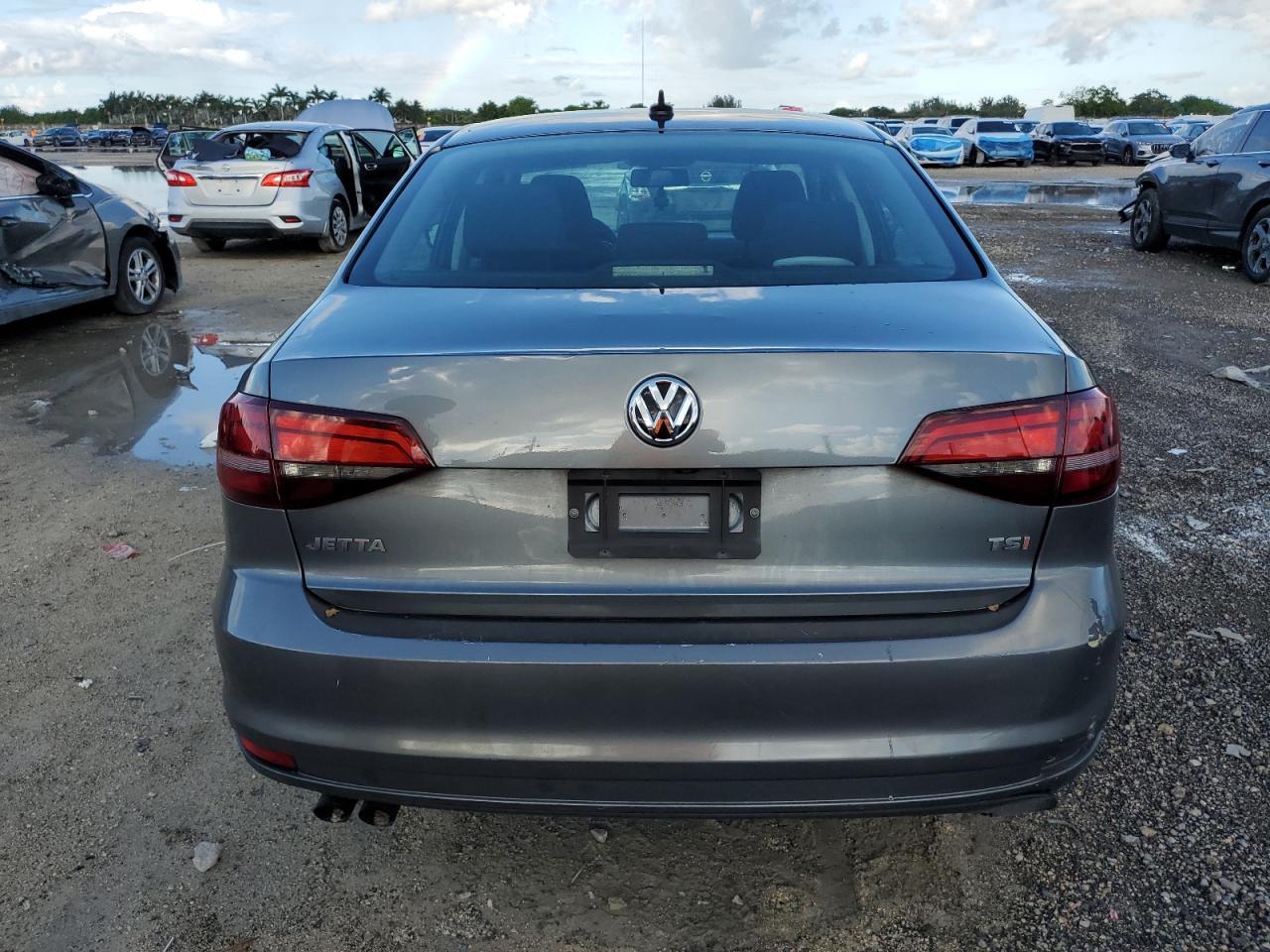 2016 VOLKSWAGEN JETTA