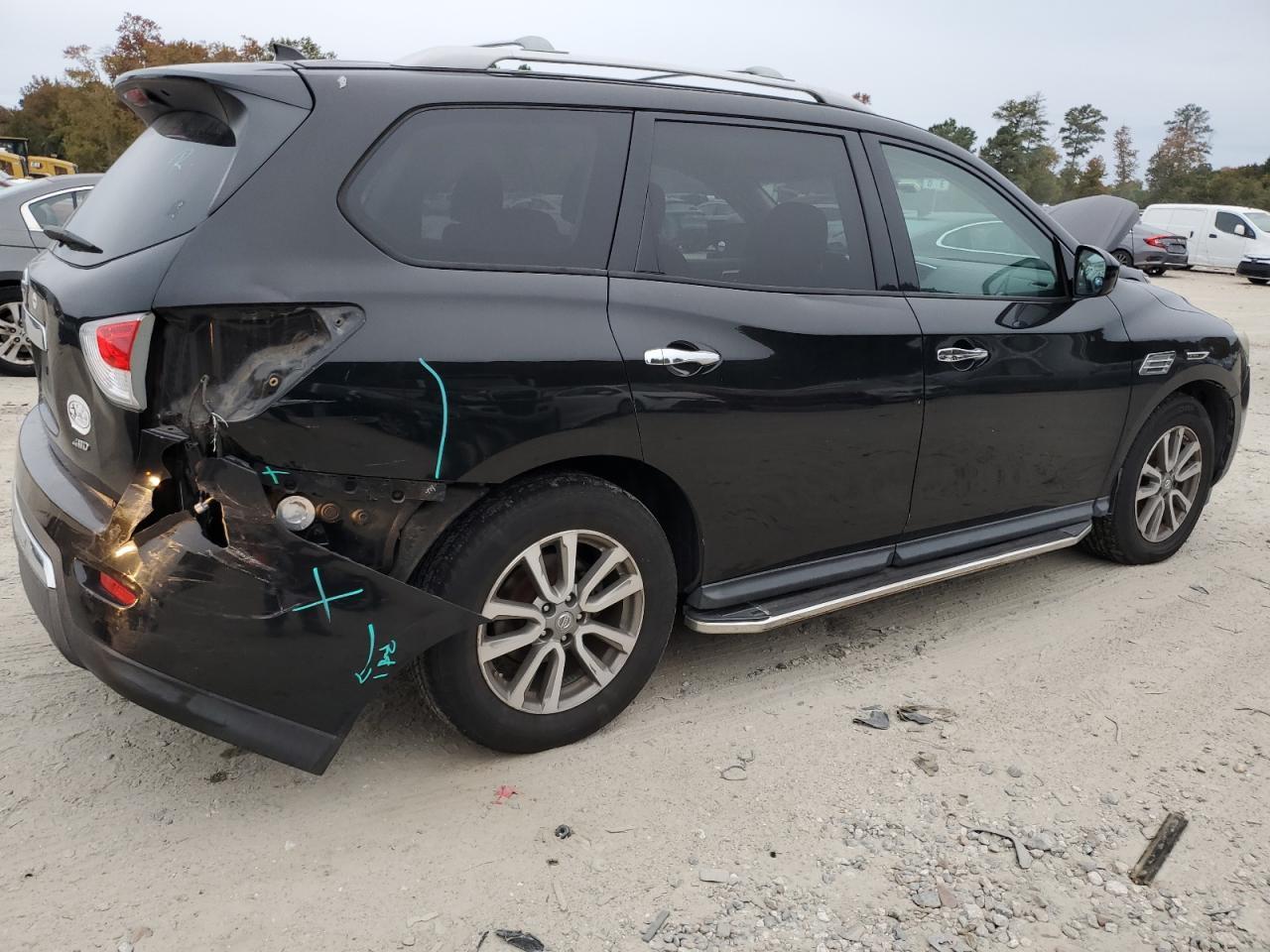 2015 NISSAN PATHFINDER