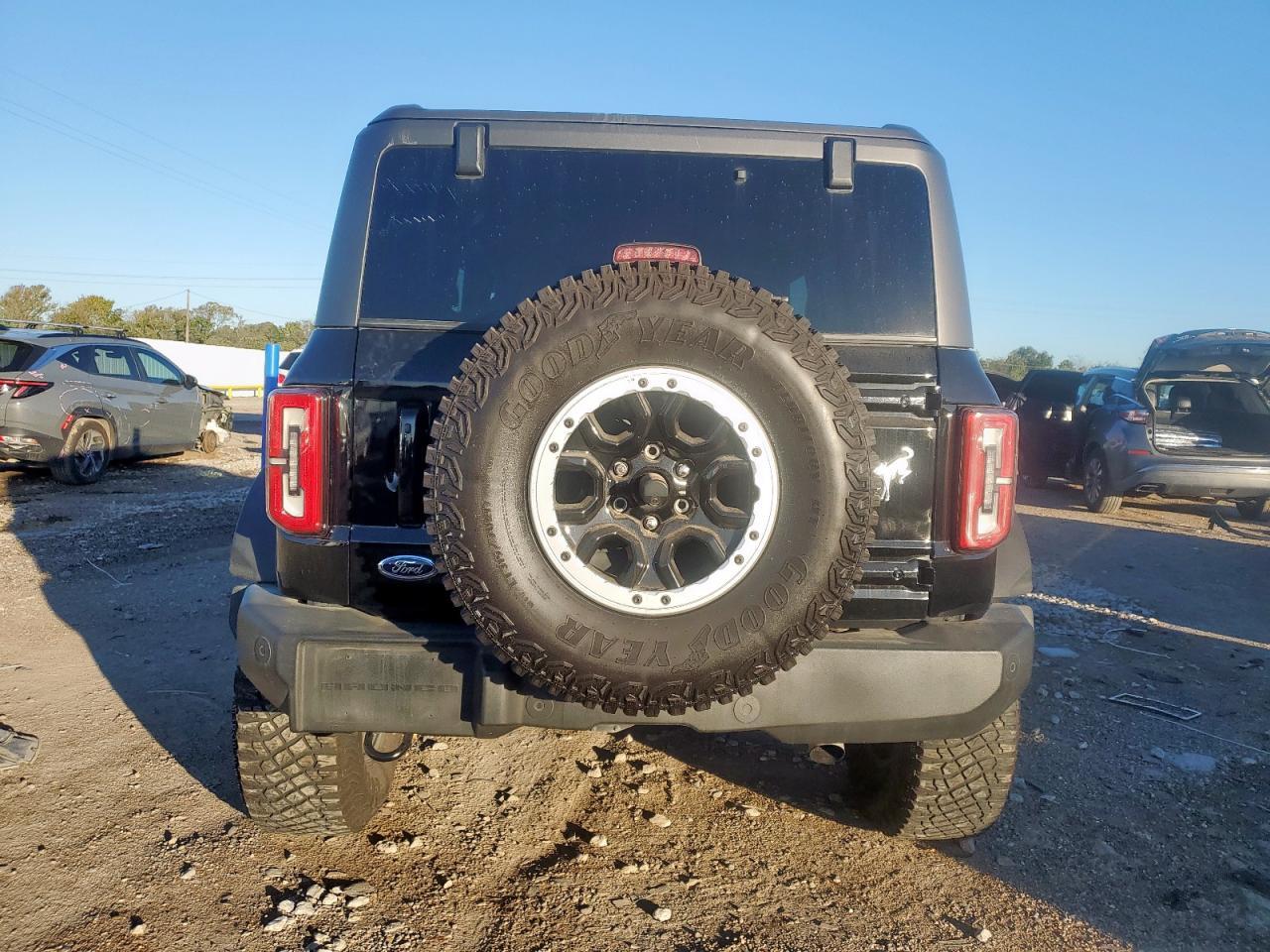 2023 FORD Bronco