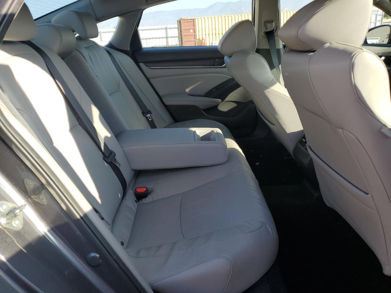2018 HONDA ACCORD