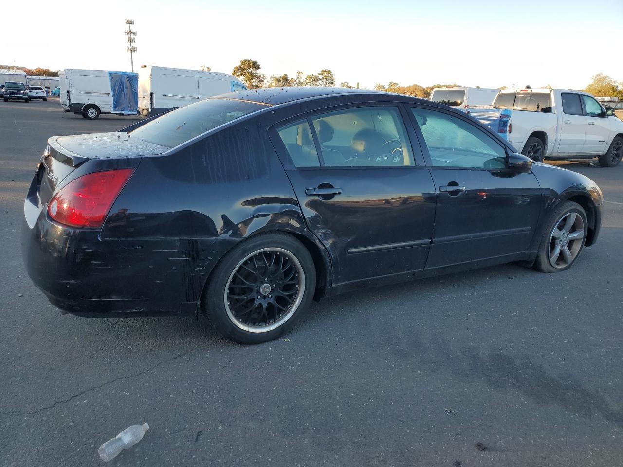 2006 NISSAN Maxima