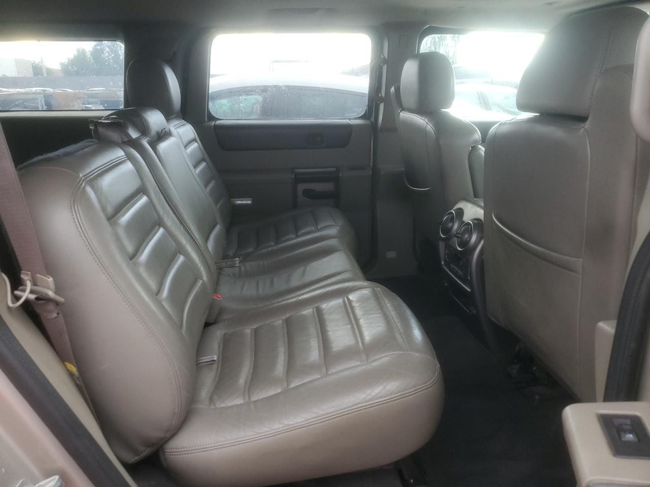 2004 HUMMER H2