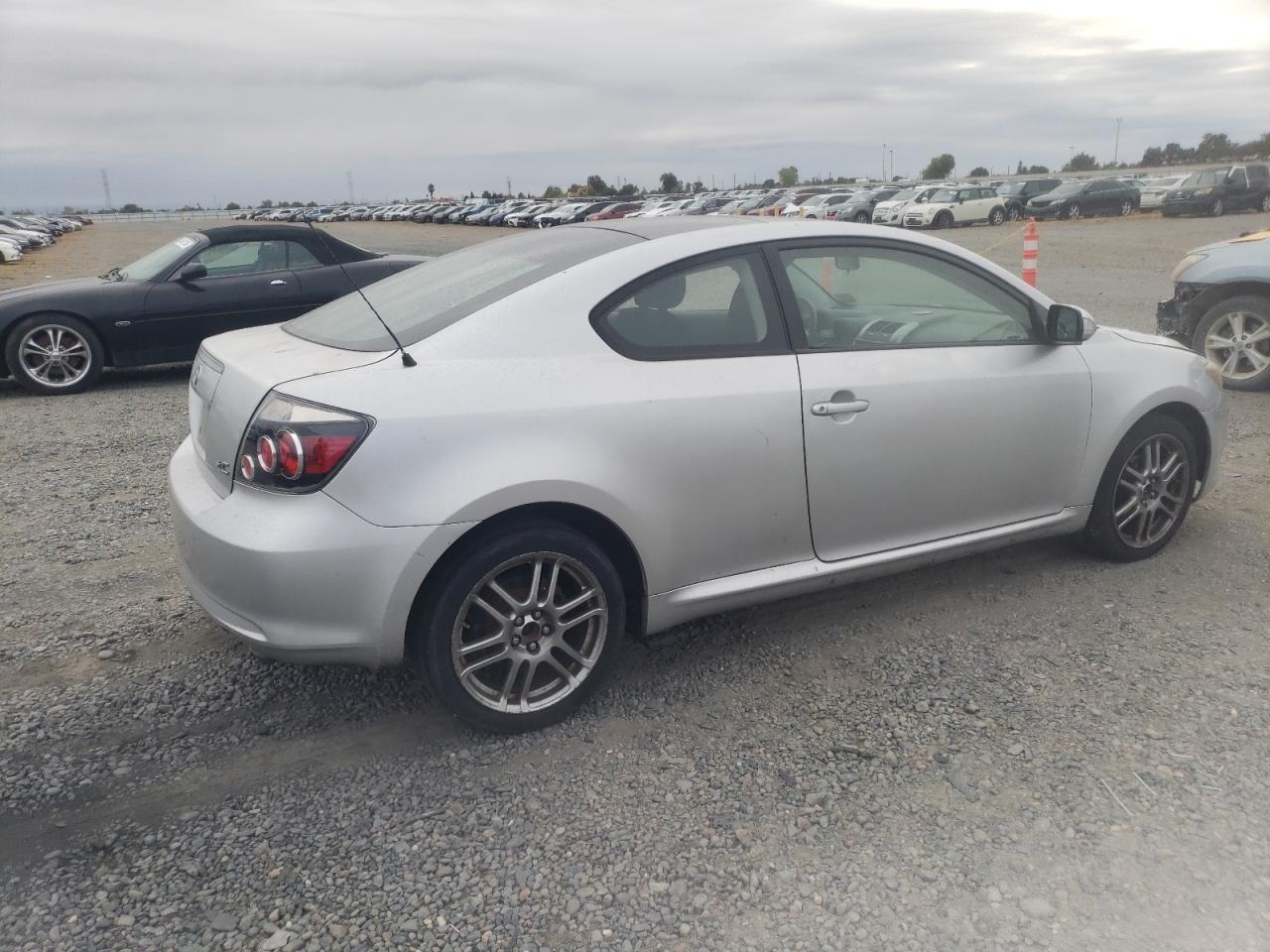 2010 TOYOTA SCION