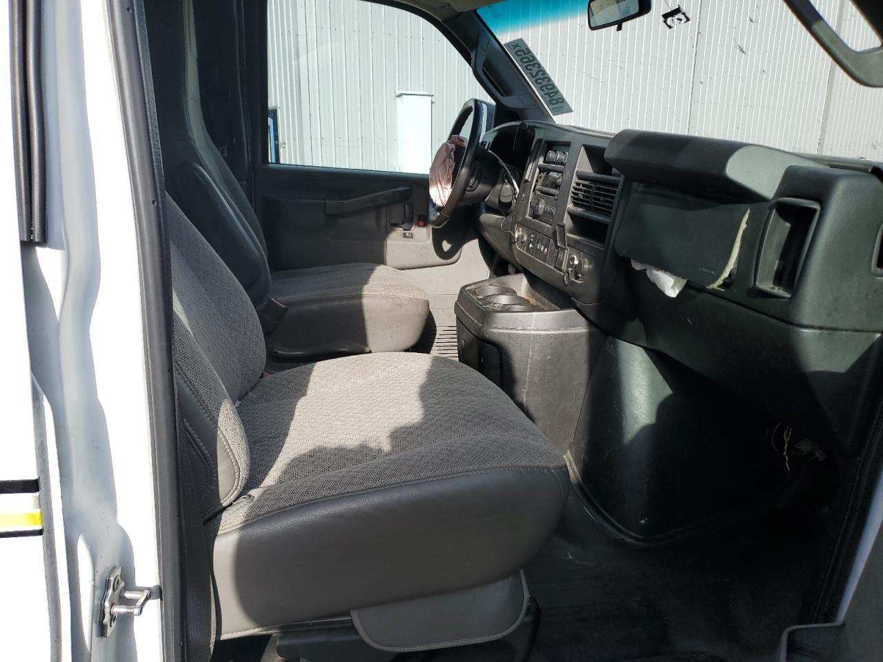 2016 CHEVROLET Express 3500