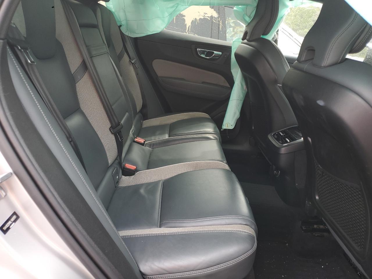 2020 VOLVO XC60