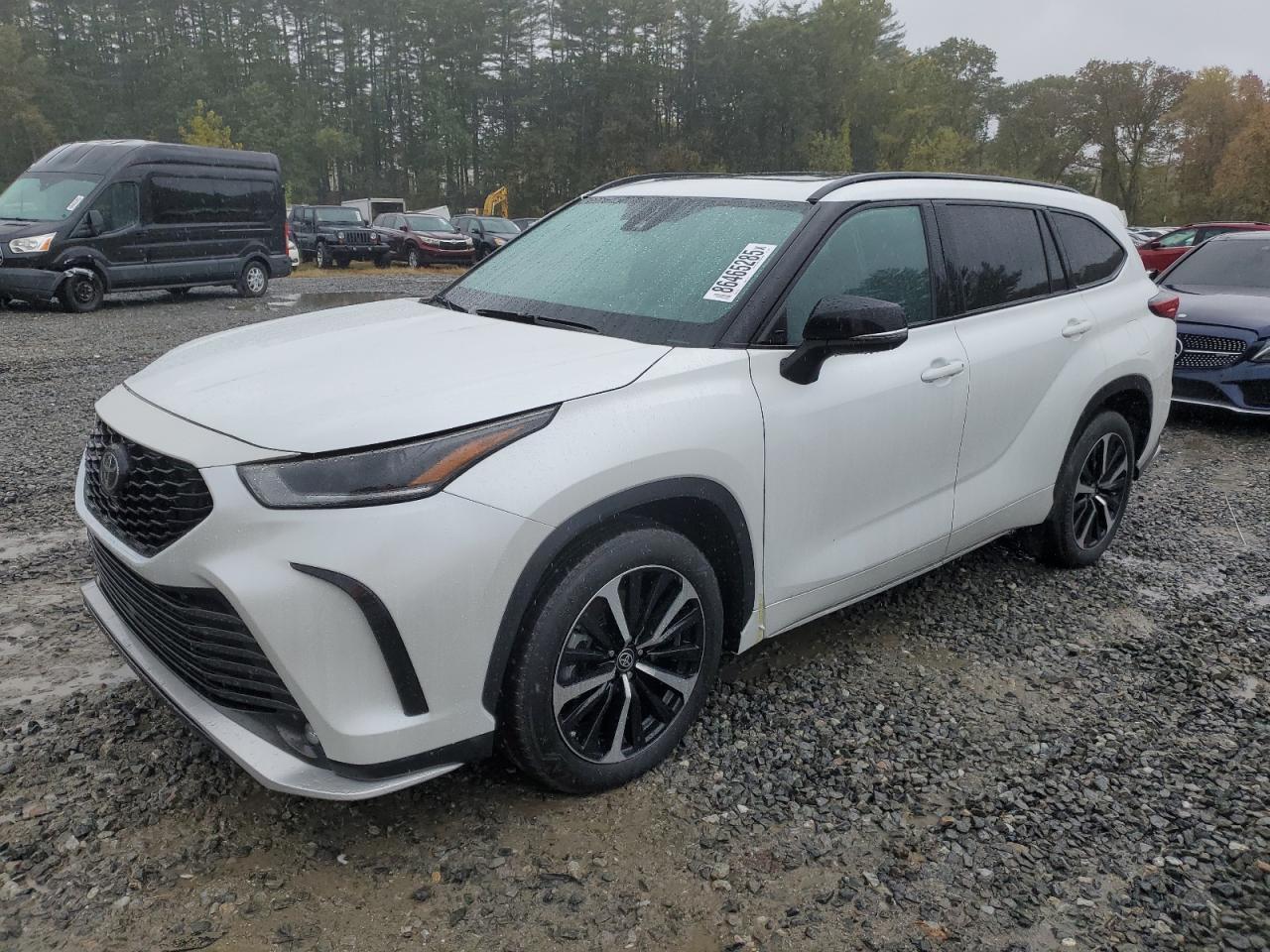 2022 TOYOTA HIGHLANDER
