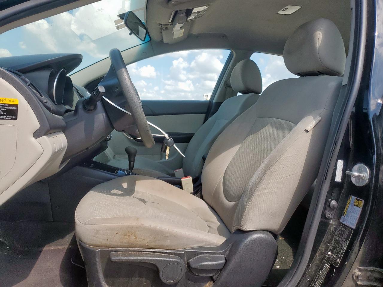 2010 KIA FORTE