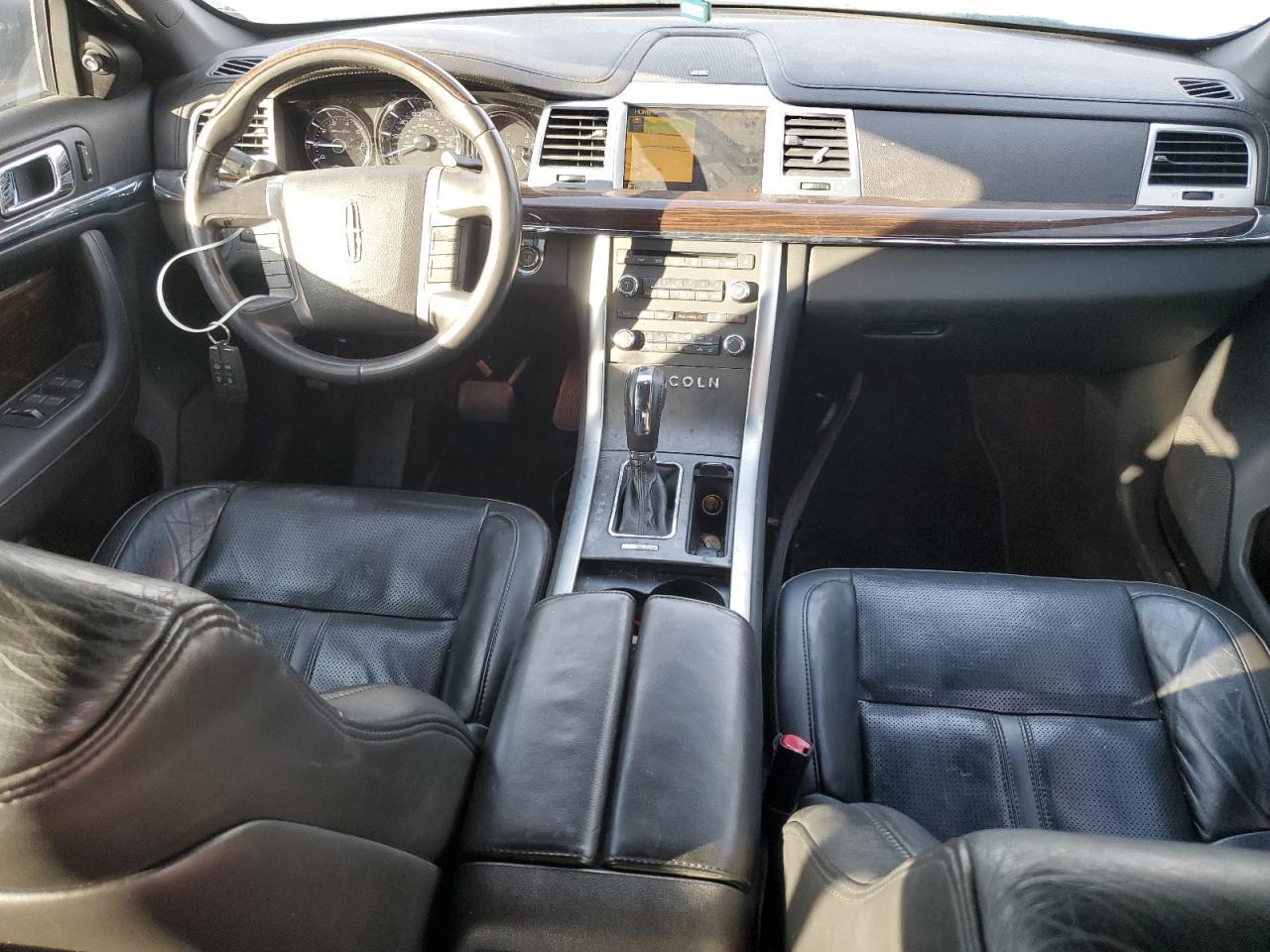 2010 LINCOLN MKS
