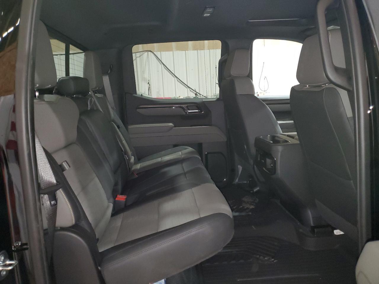 2025 CHEVROLET Silverado