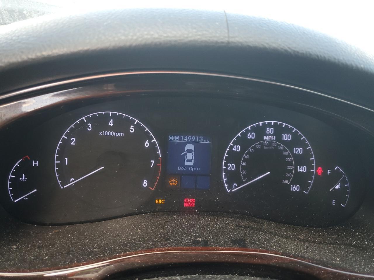 2013 HYUNDAI GENESIS