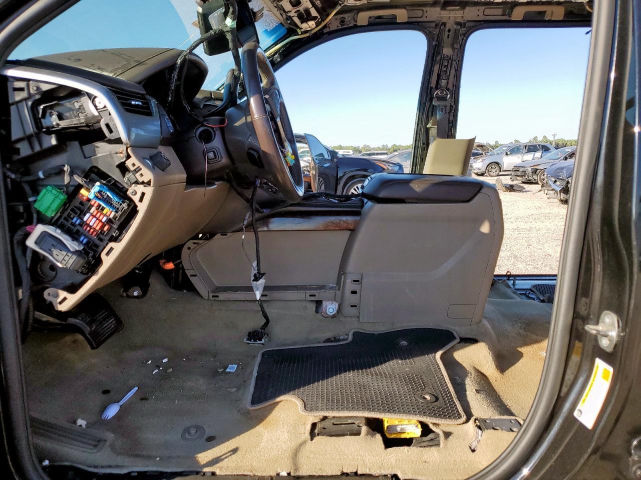 2017 CHEVROLET Suburban