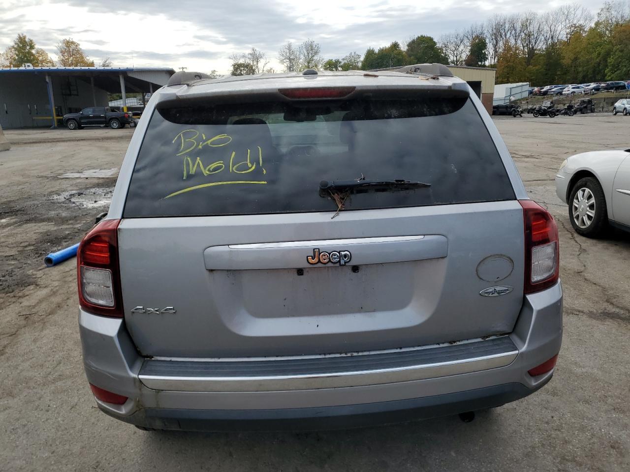 2015 JEEP Compass