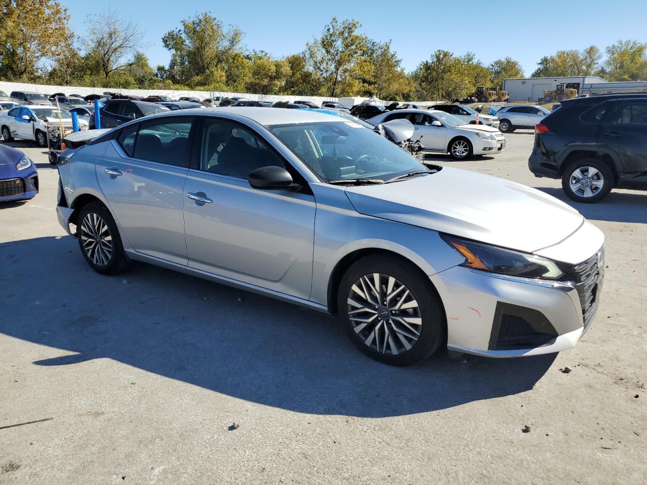 2024 NISSAN ALTIMA