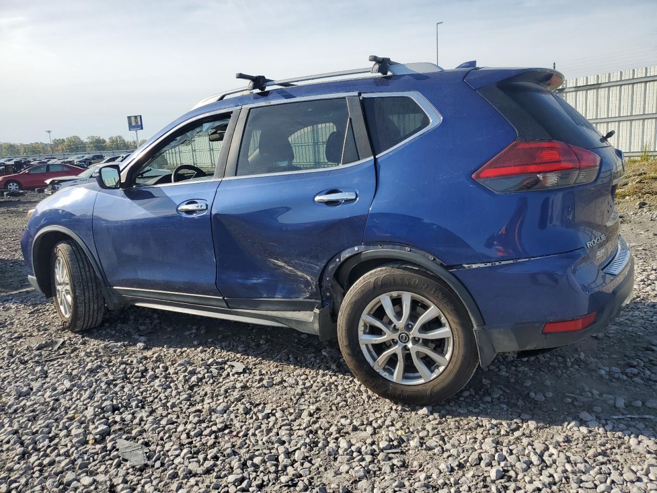 2017 NISSAN ROGUE