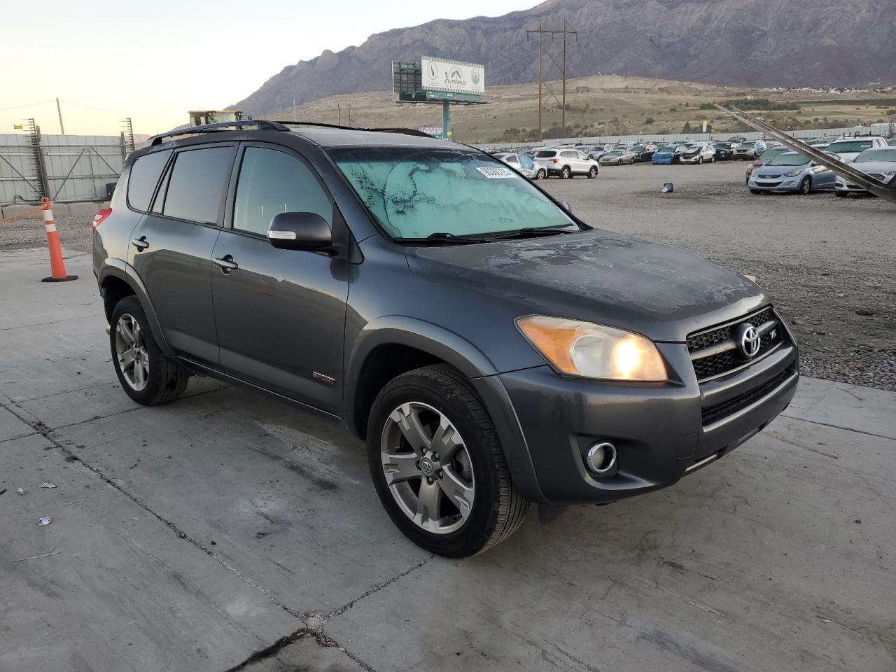 2011 TOYOTA RAV4