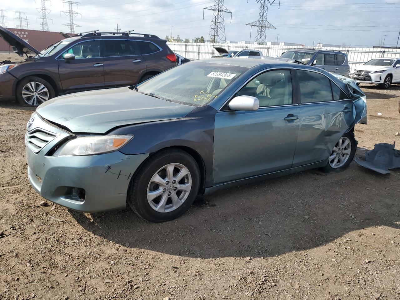 2011 TOYOTA CAMRY
