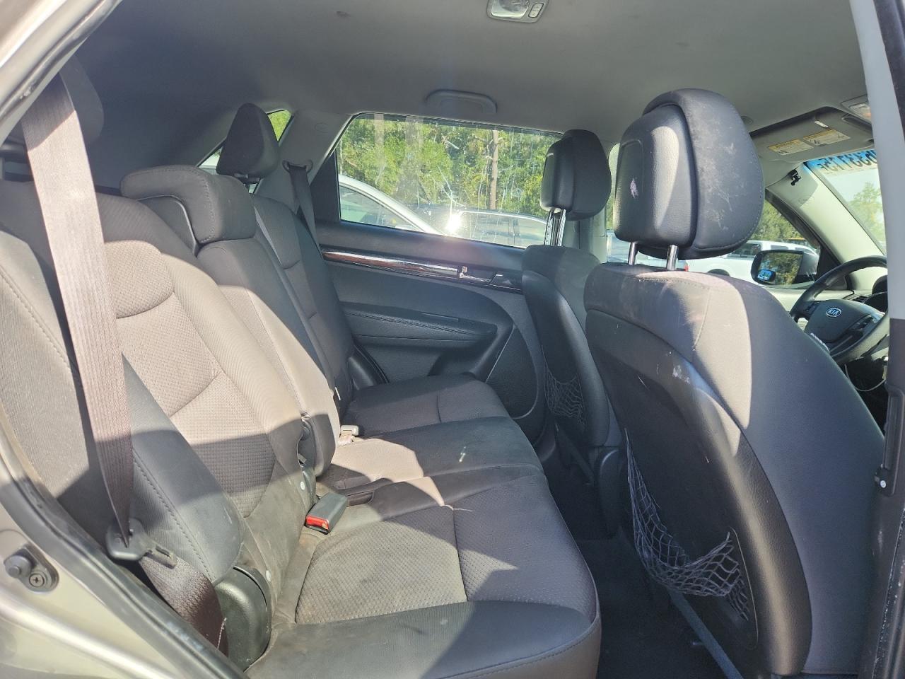 2011 KIA SORENTO