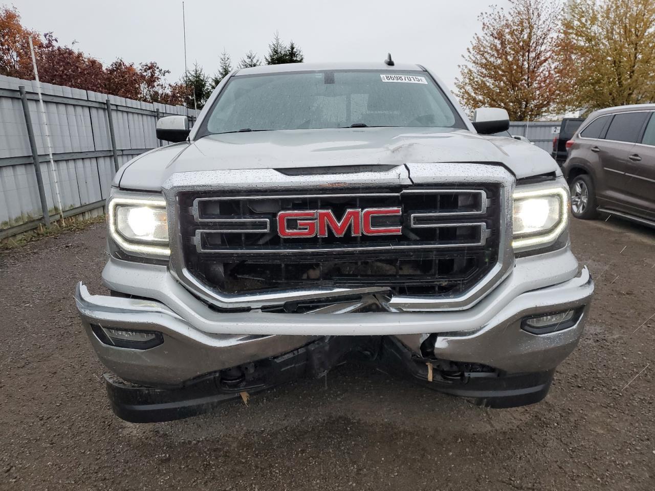 2016 GMC Sierra