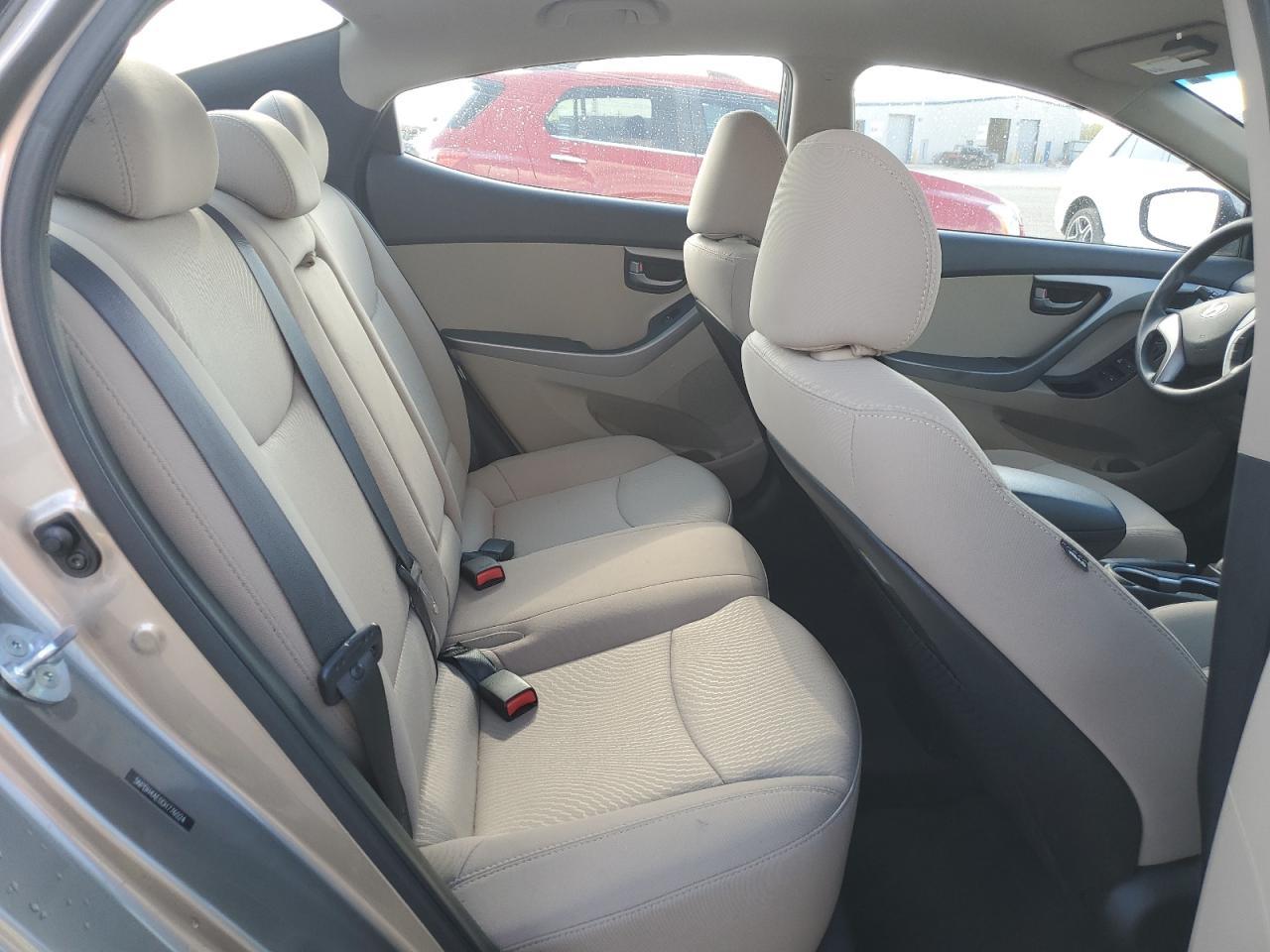 2016 HYUNDAI ELANTRA
