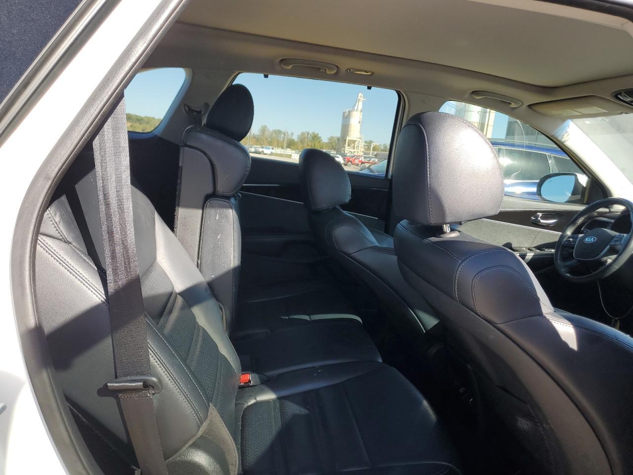 2019 KIA SORENTO