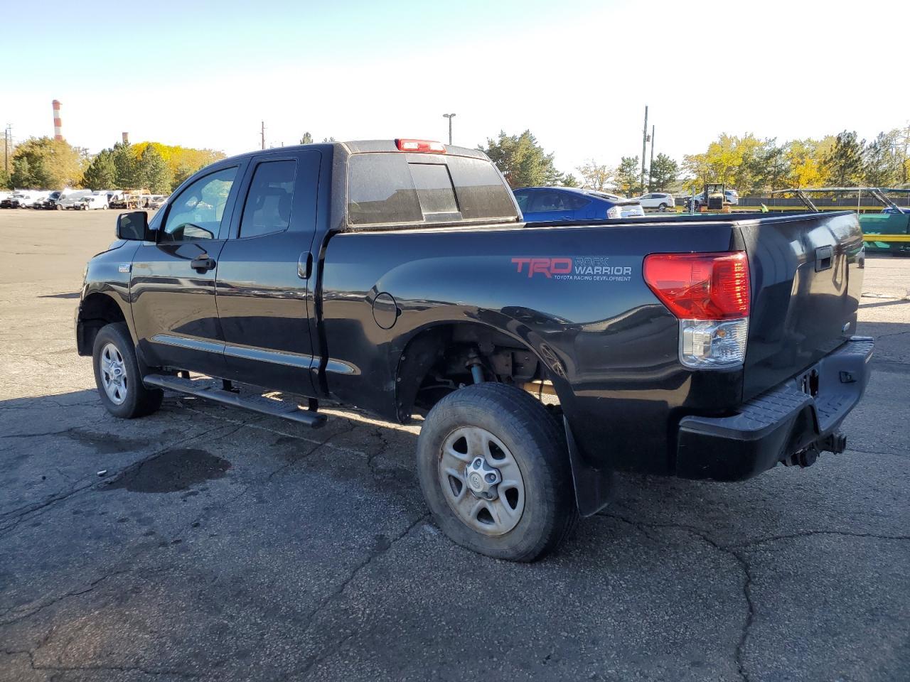 2011 TOYOTA TUNDRA