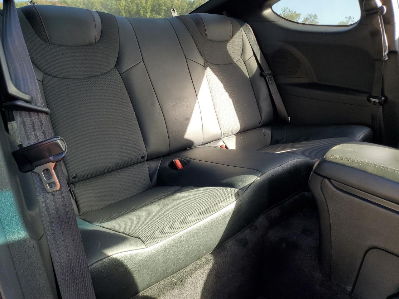 2016 HYUNDAI GENESIS