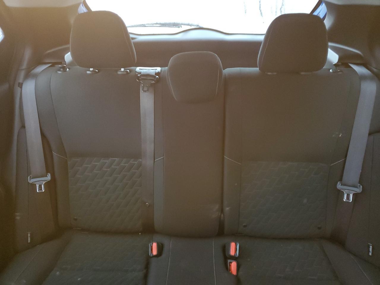 2021 NISSAN KICKS