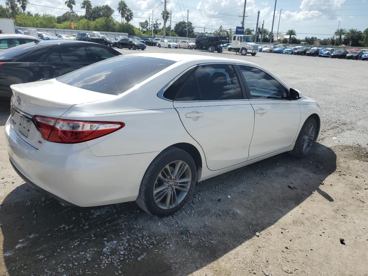 2017 TOYOTA CAMRY