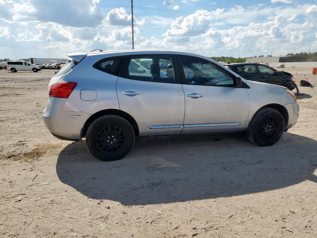 2011 NISSAN ROGUE