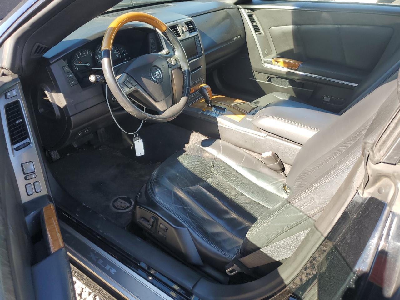 2005 CADILLAC Xlr