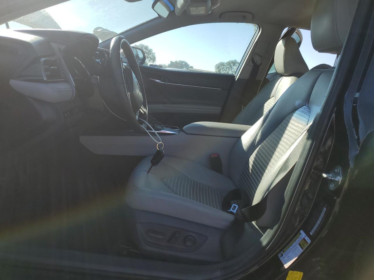 2019 TOYOTA CAMRY