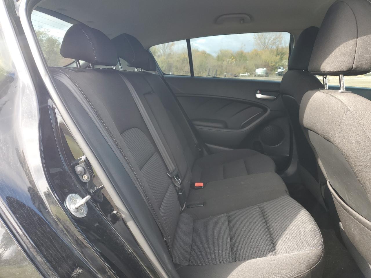 2017 KIA FORTE