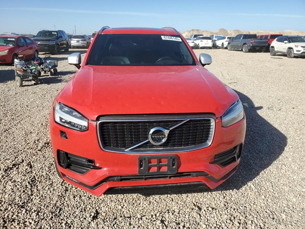 2017 VOLVO XC90