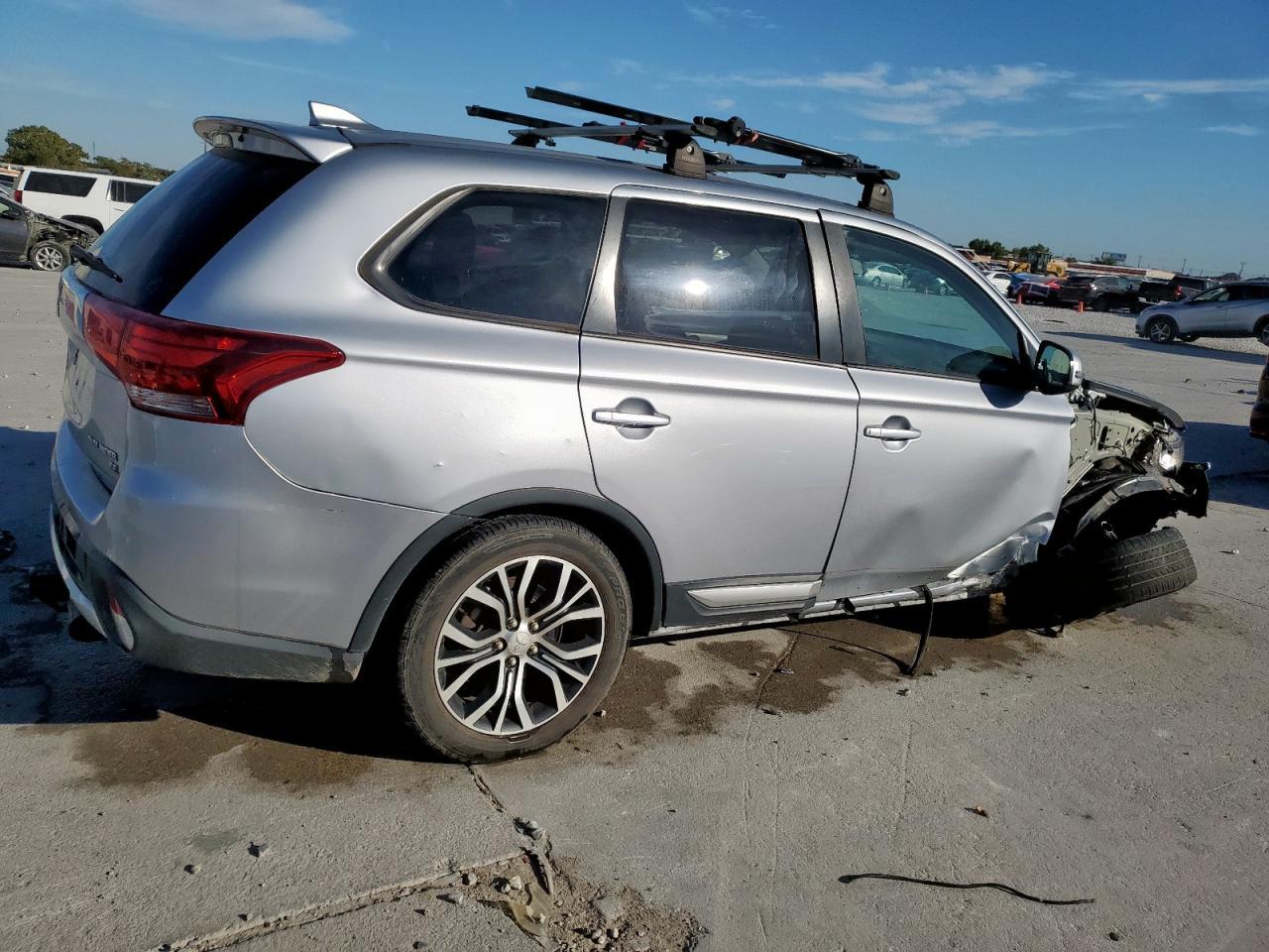 2017 MITSUBISHI outlander