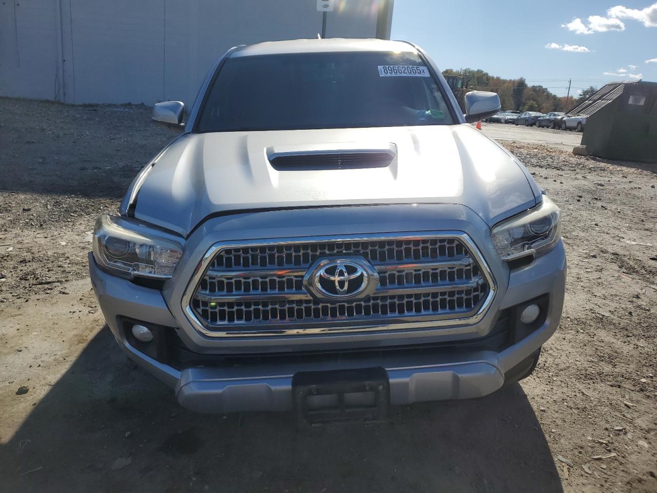 2016 TOYOTA TACOMA
