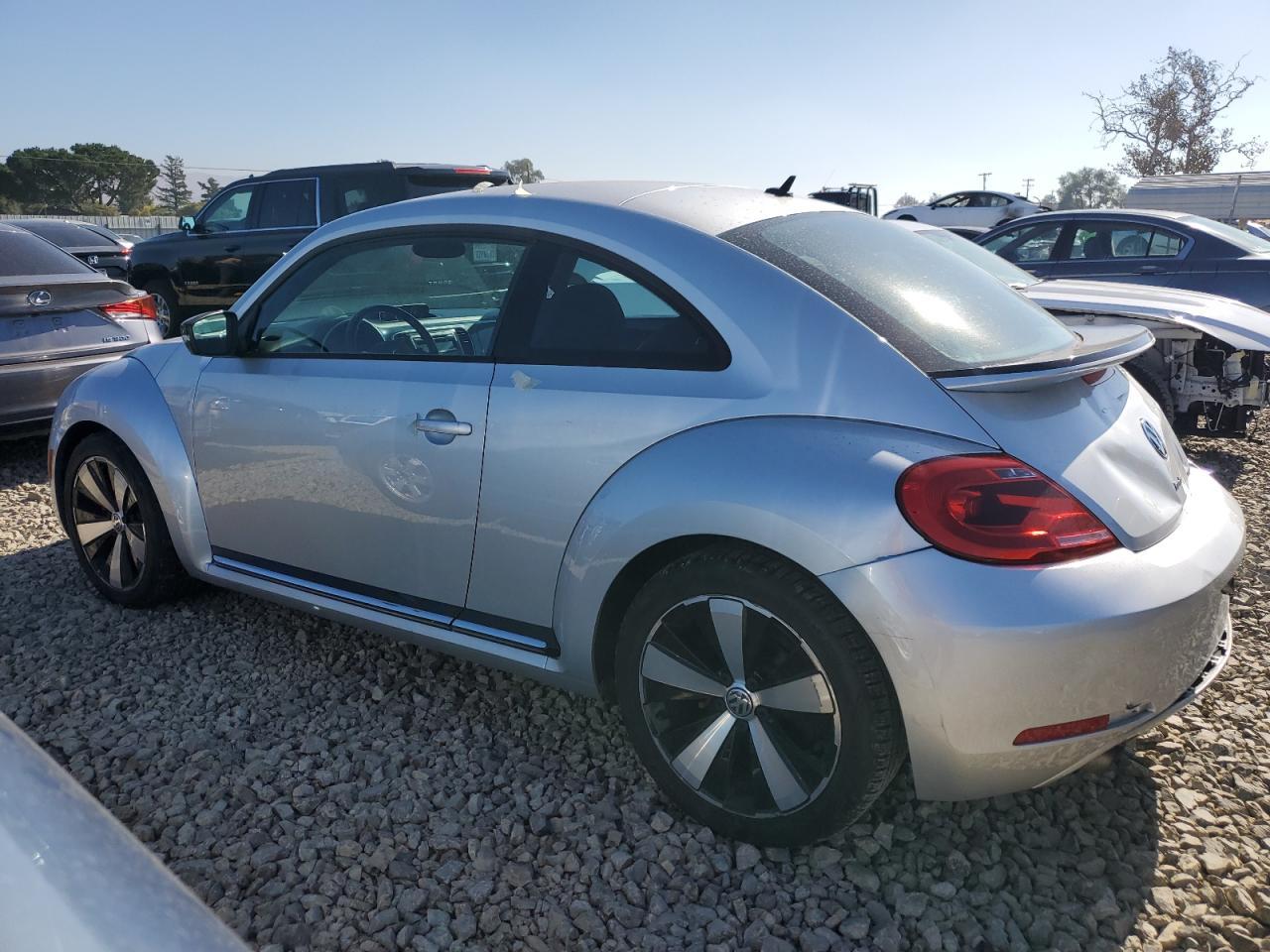2013 VOLKSWAGEN Beetle