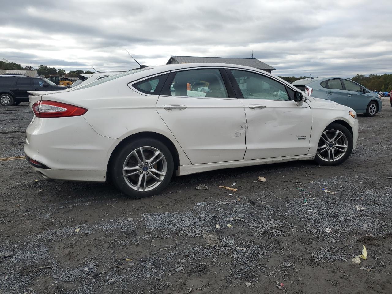 2016 FORD FUSION