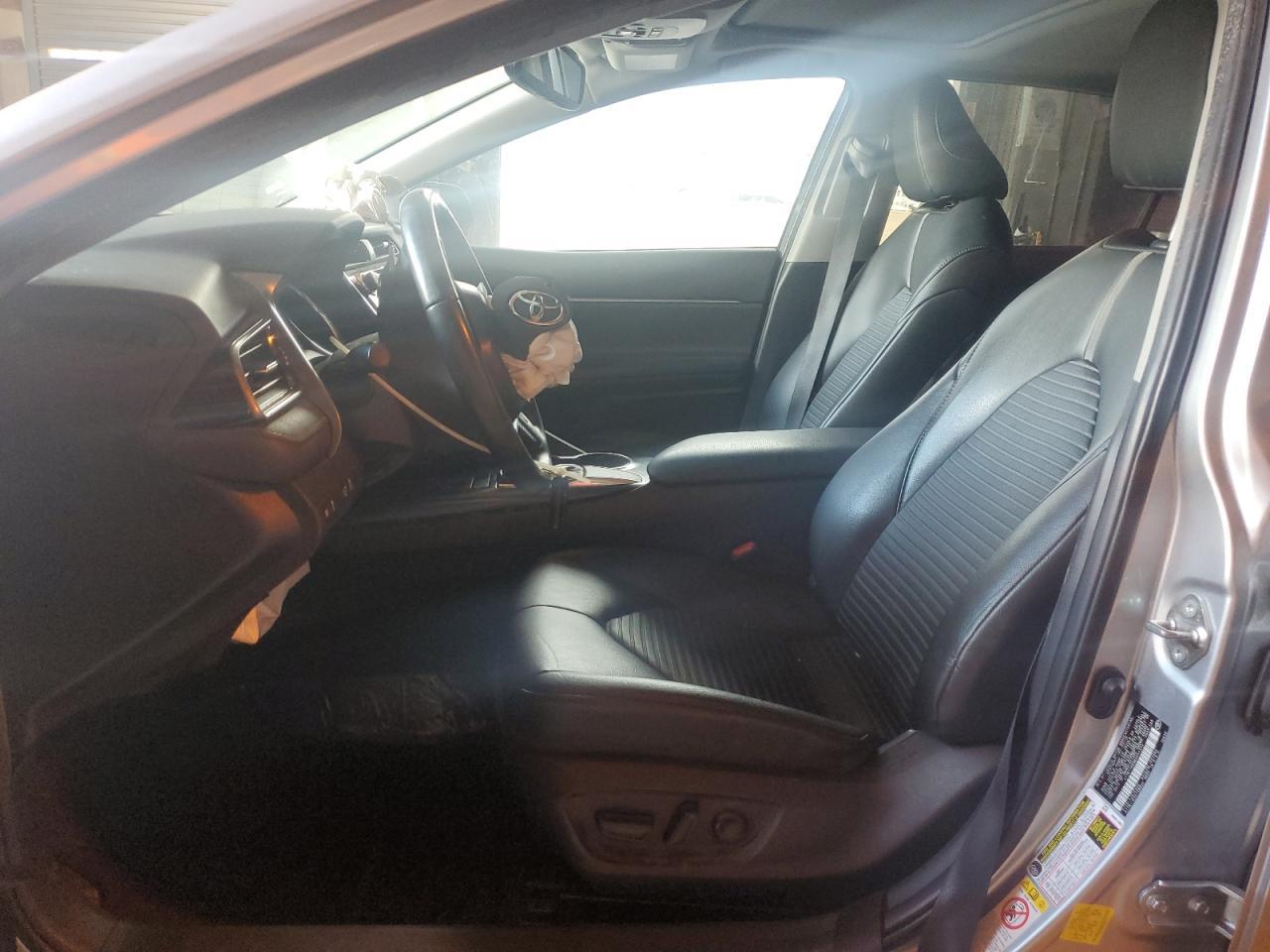 2019 TOYOTA CAMRY