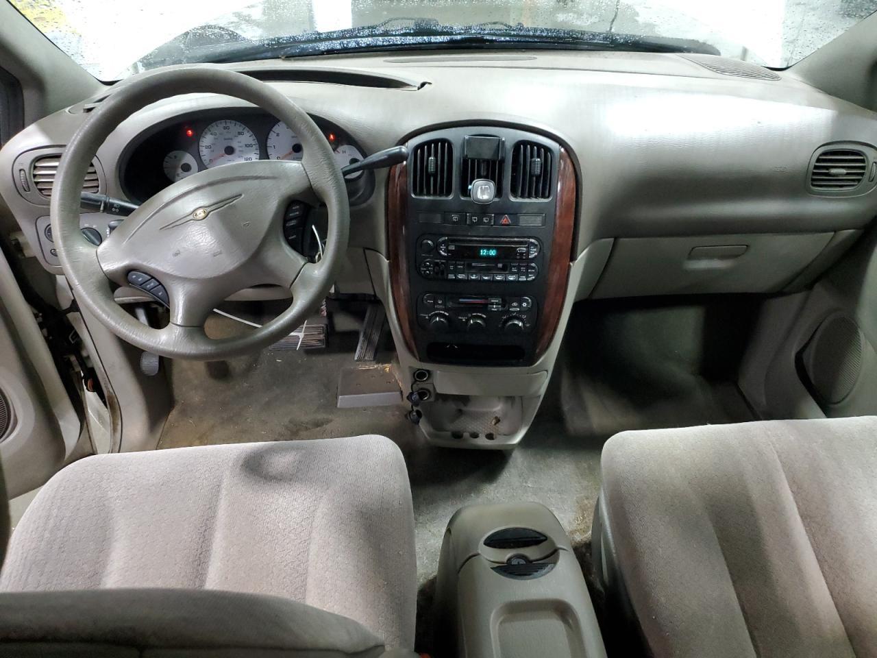 2003 CHRYSLER Town & Country