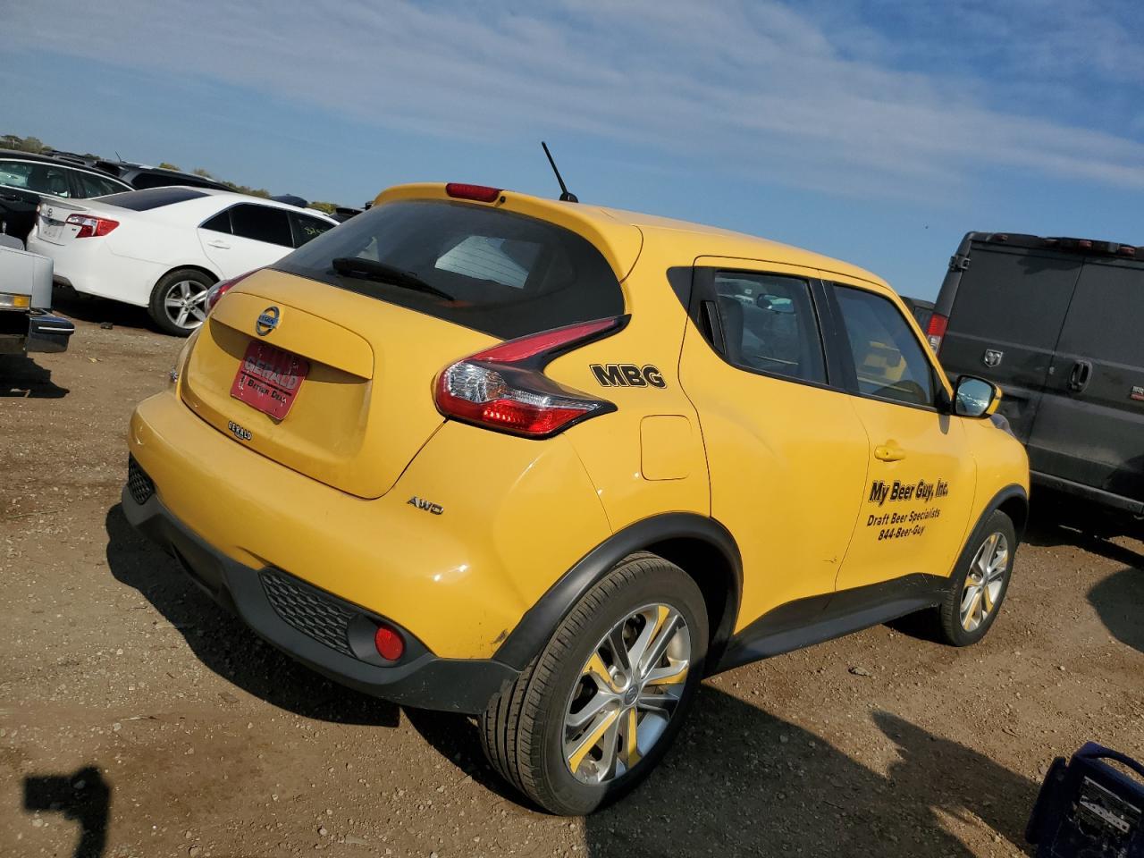 2016 NISSAN Juke