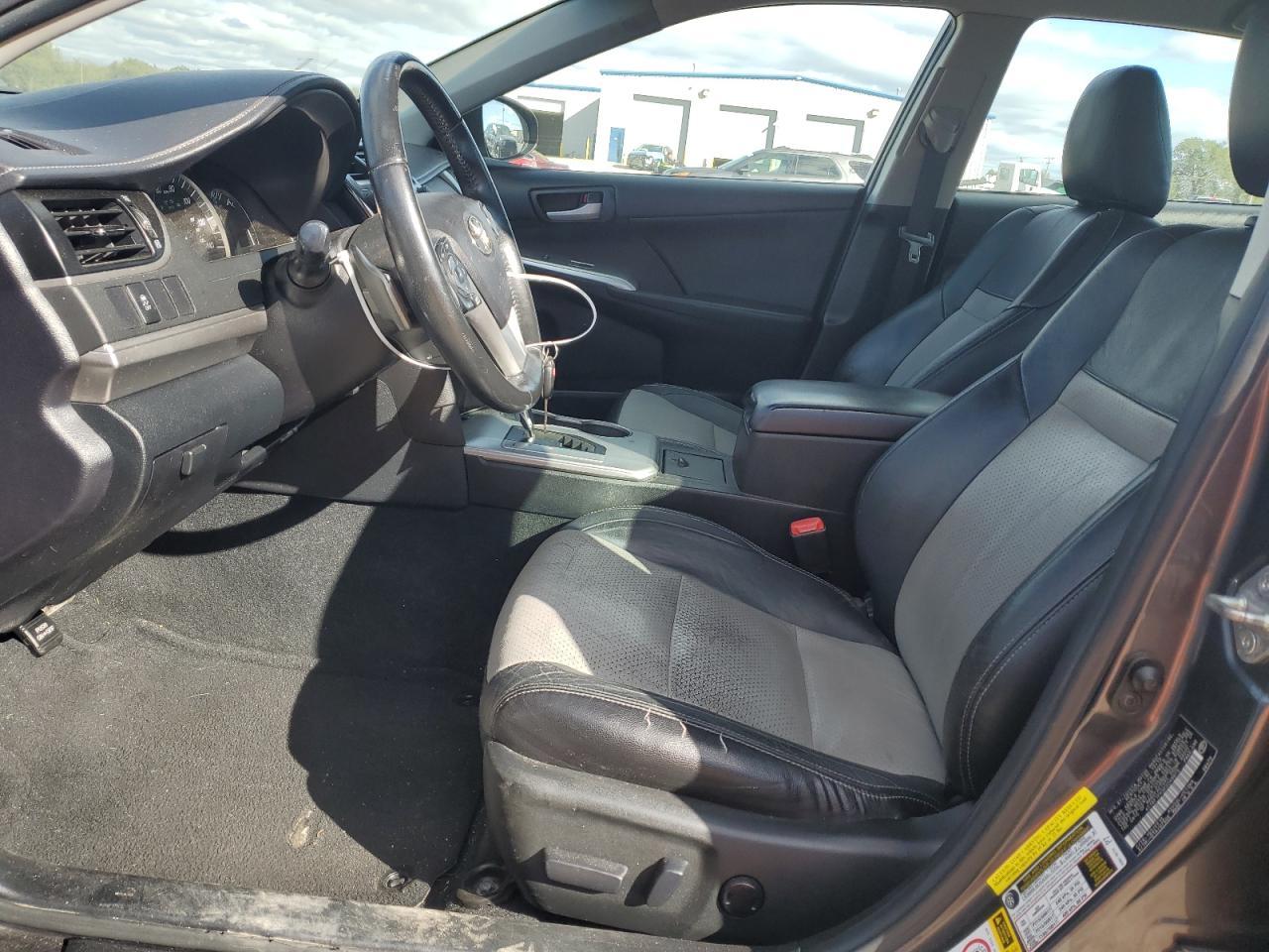 2014 TOYOTA CAMRY
