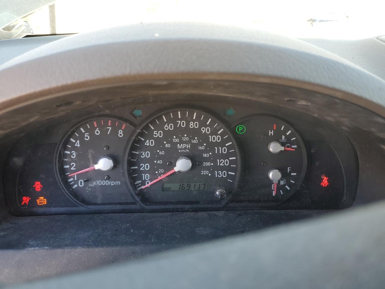 2004 KIA SORENTO