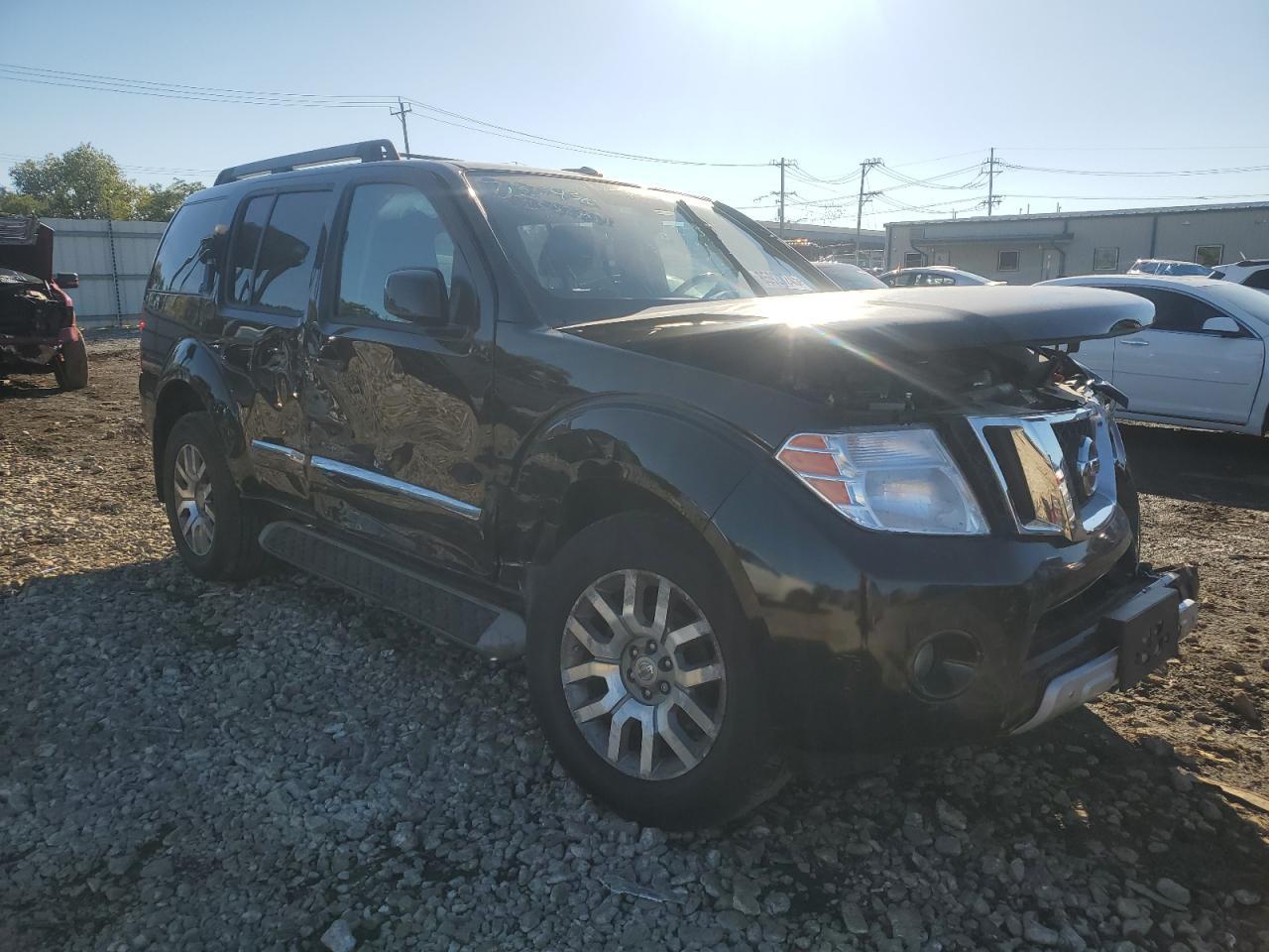 2011 NISSAN PATHFINDER
