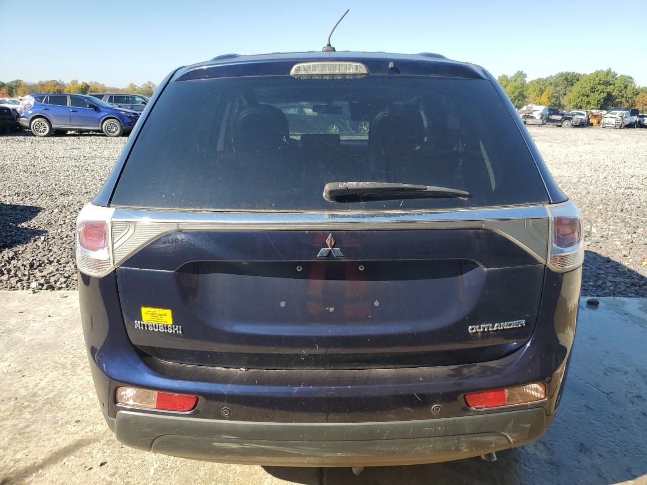 2014 MITSUBISHI outlander