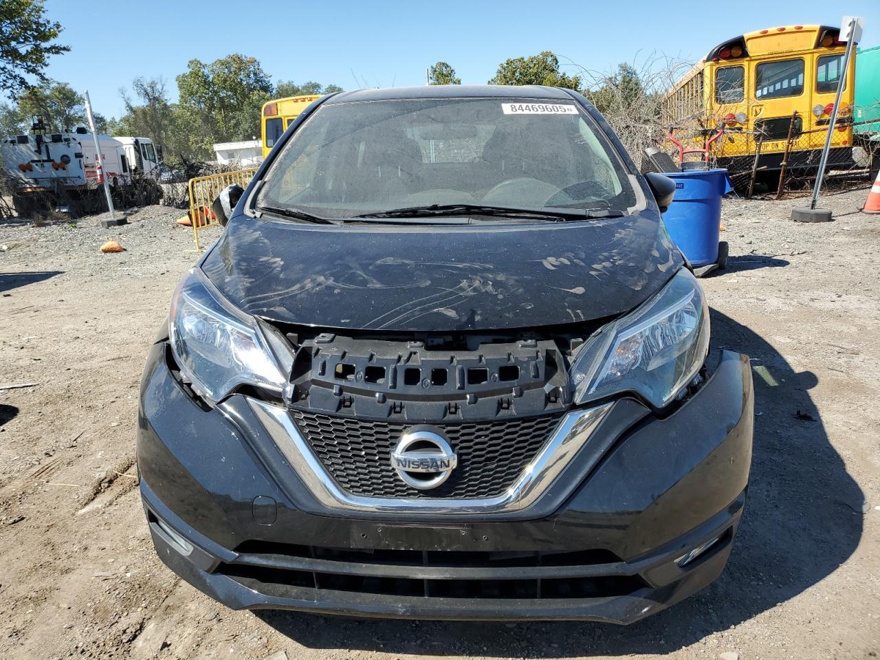 2017 NISSAN Versa Note