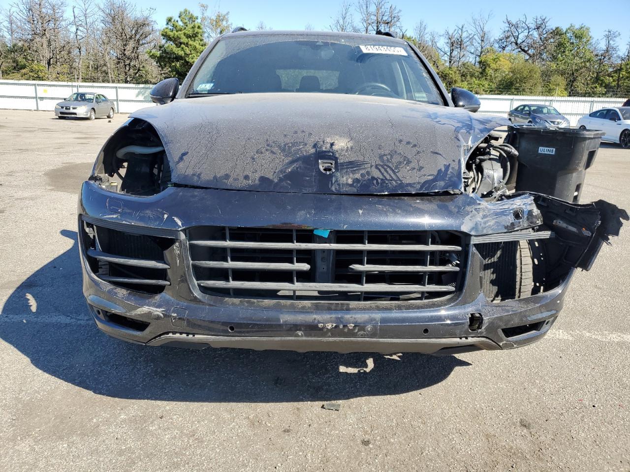 2017 PORSCHE CAYENNE