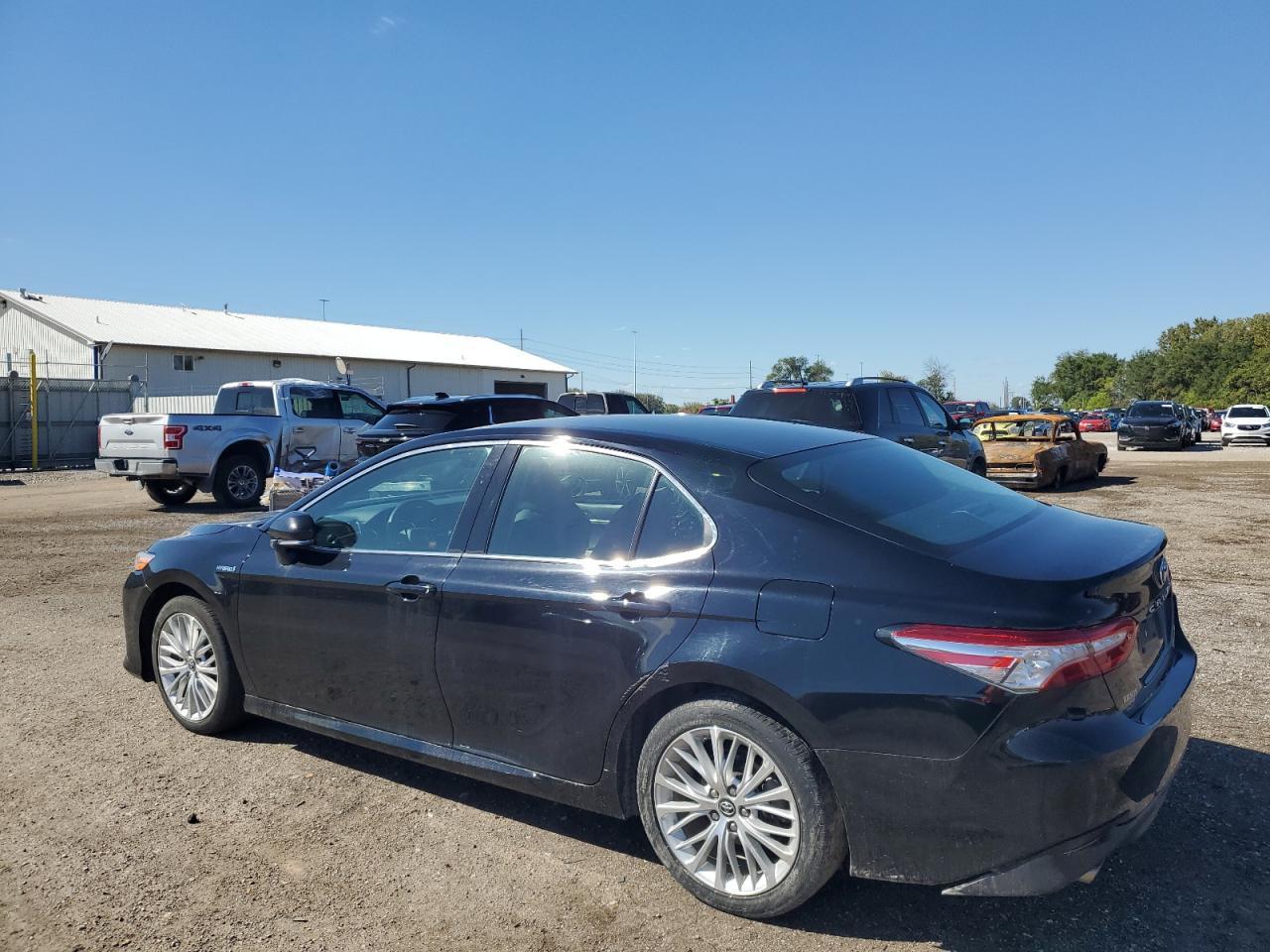 2018 TOYOTA CAMRY