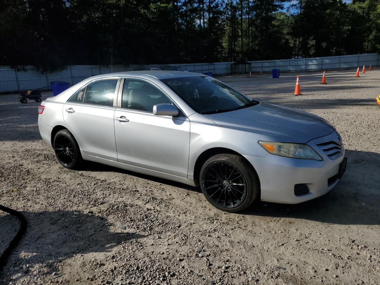 2010 TOYOTA CAMRY